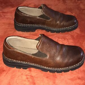VINTAGE PREDICTIONS LEATHER COLLECTION SHOES SIZE 10